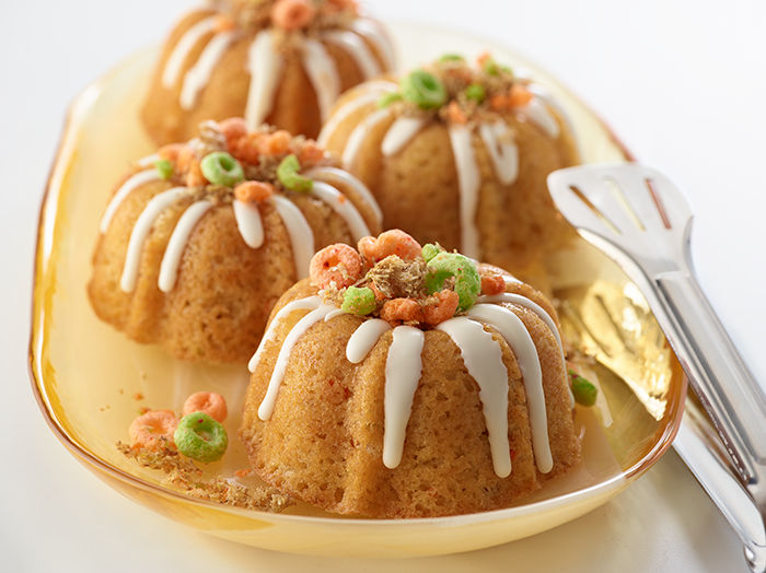 Apple Pie Mini Bundt Cakes