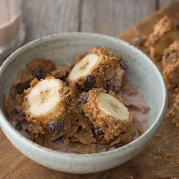 Kellogg’s Raisin Bran® Crusted Peanut Butter Banana