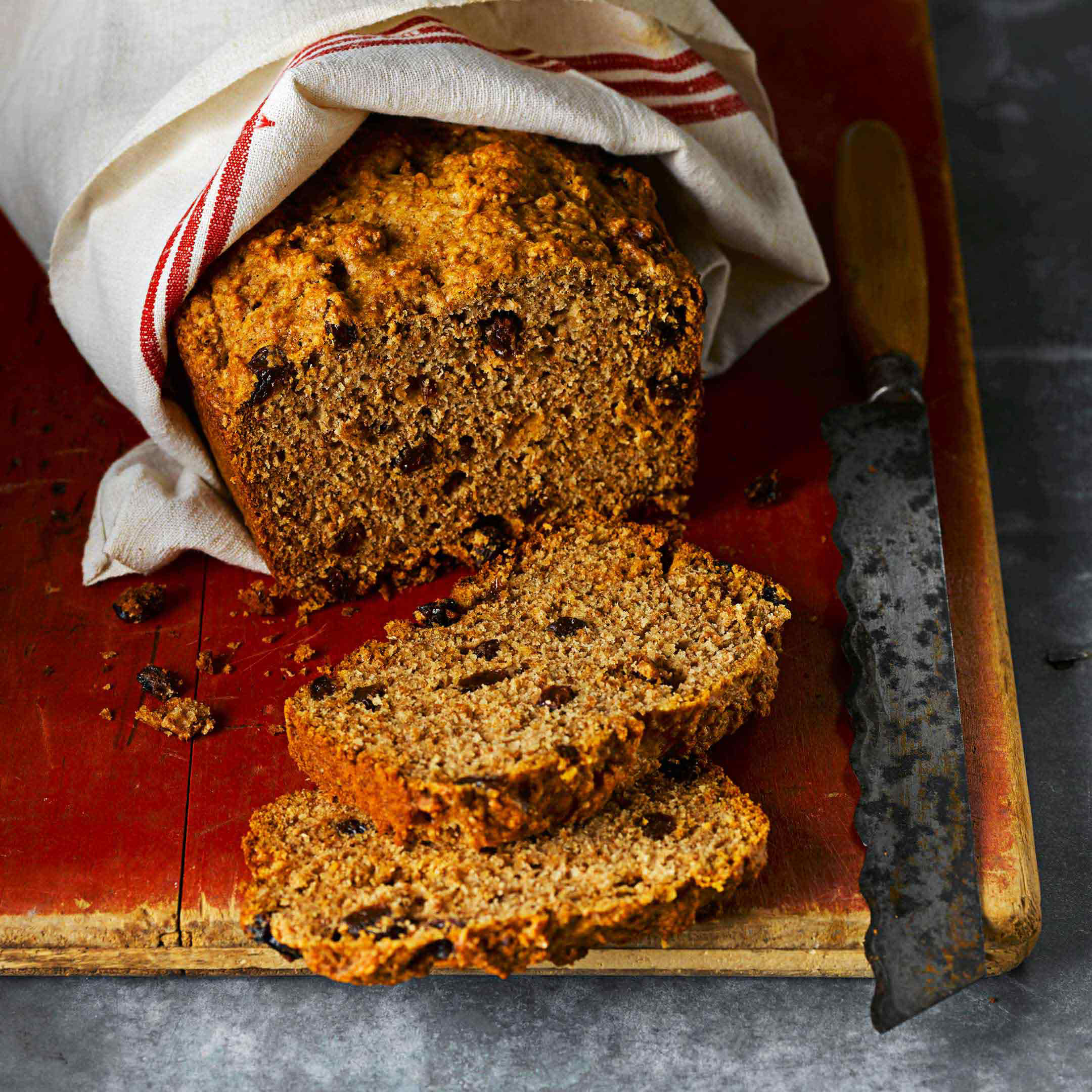 Applesauce Bran Bread
