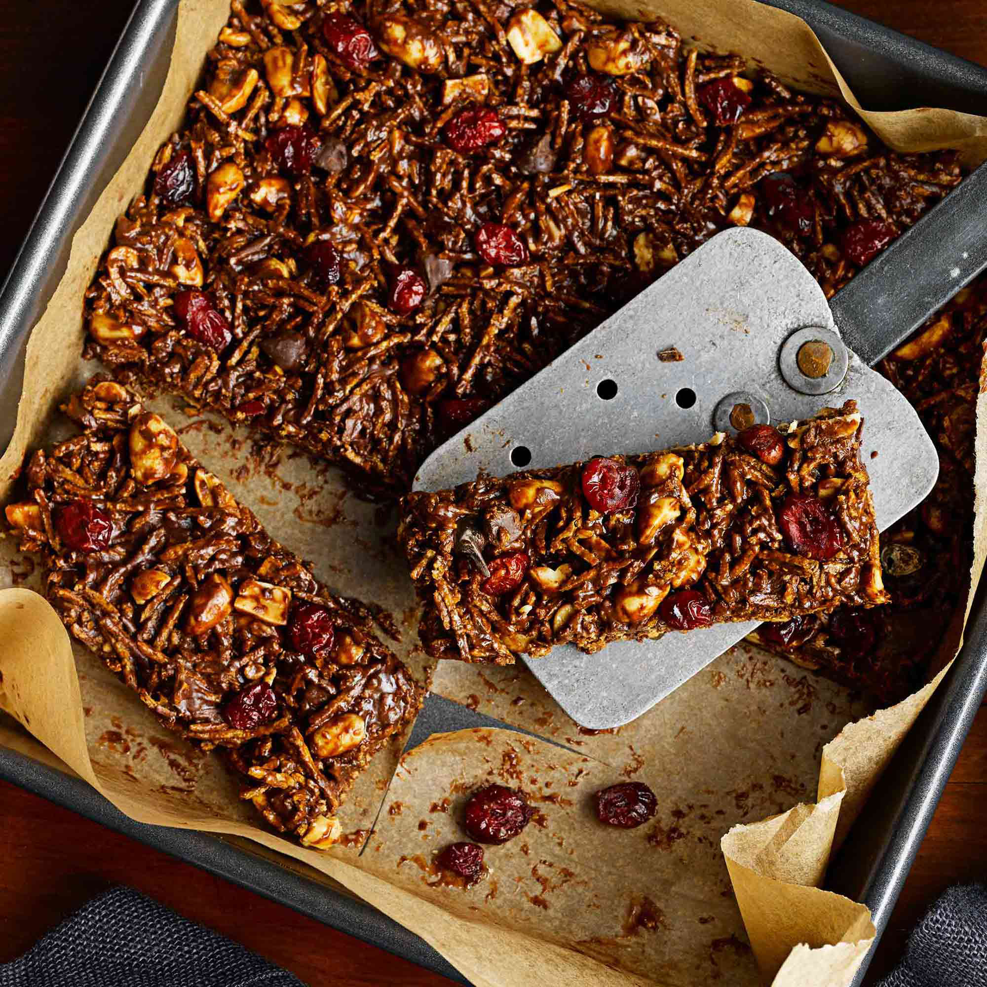 Chewy Peanut Butter and Raisin Bars