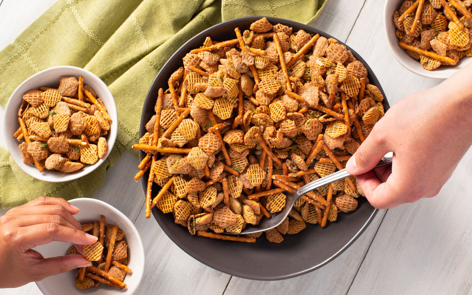 Crispix Mix® French Onions 'N Chives