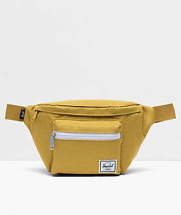 champion fanny pack finish line