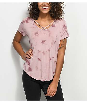 Love, Fire Regan Cross Front camiseta rosa con efecto tie dye