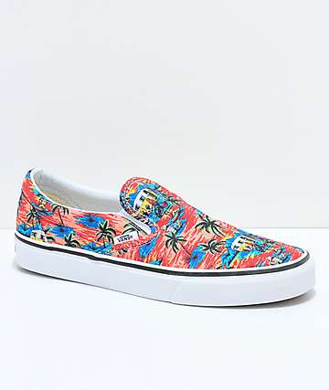 Vans Slip-On Dystopia zapatos de skate en rojo, azul y blanco