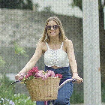 Paulina is wearing VO5195S gif